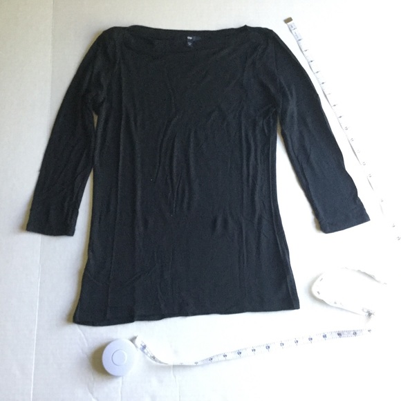 📣 Navy Boatneck Top 📣 - Picture 3 of 6