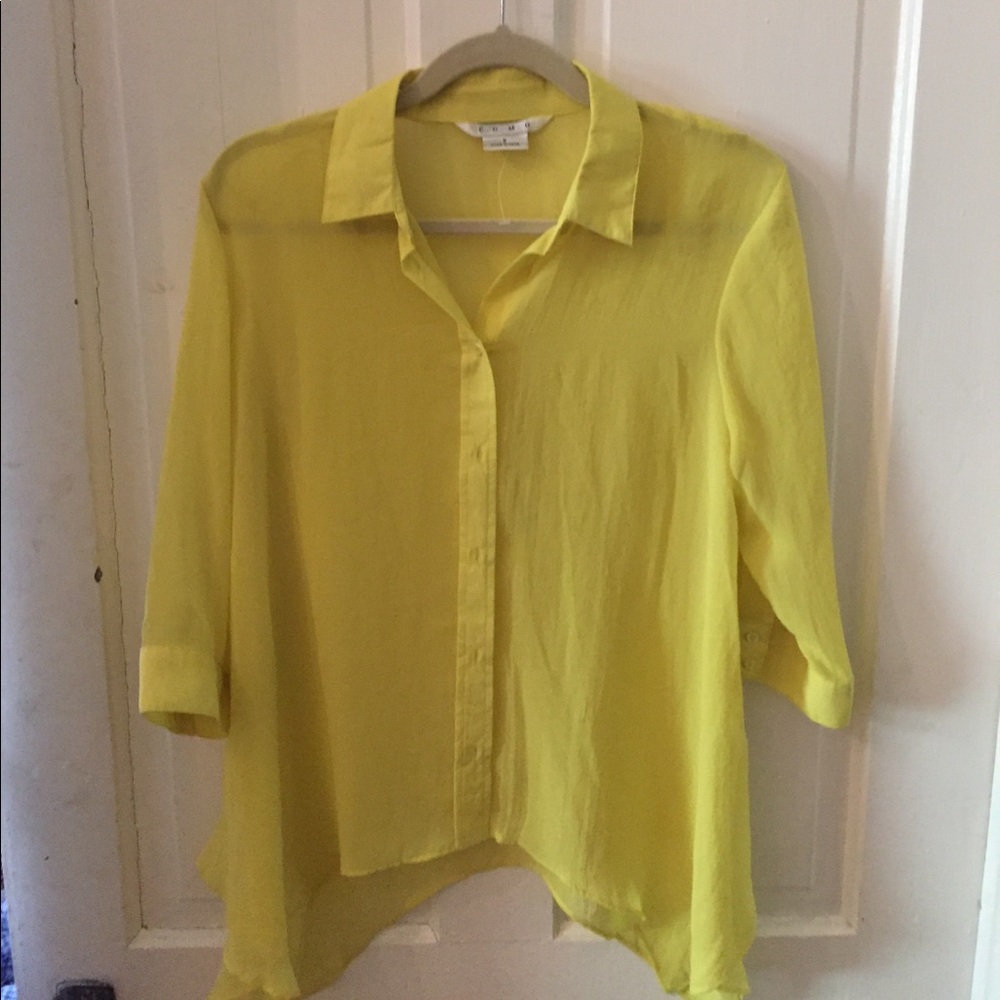 COMO size small NWT Yellow top