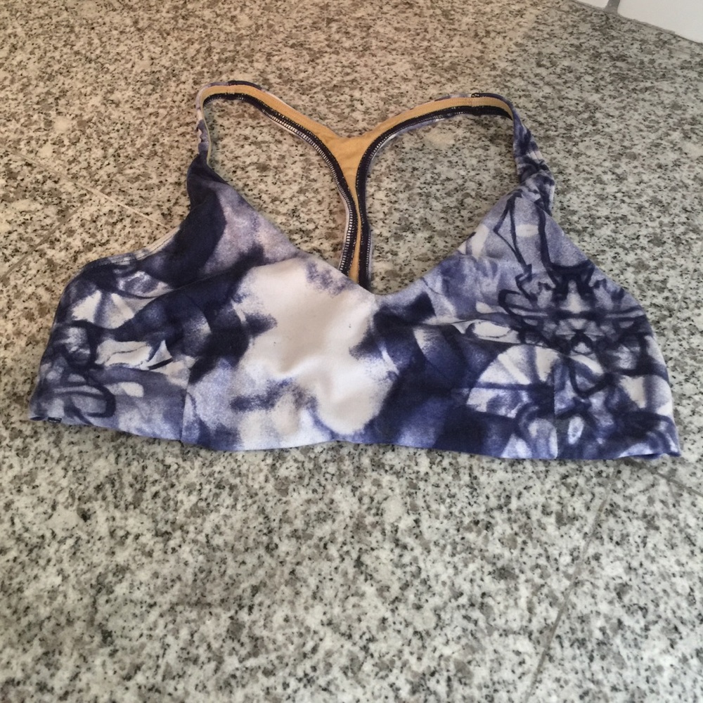 Lululemon Inkblot Arise bra 🦄