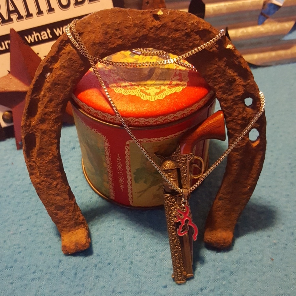 Buck head necklace