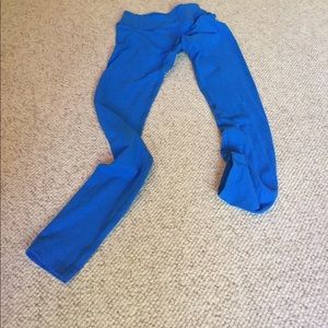 Comfortable, barely used yoga pants