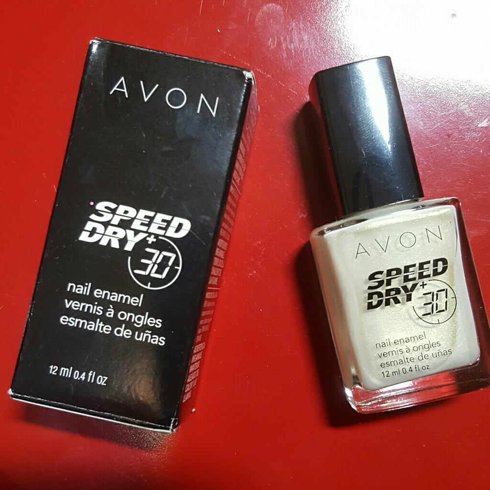 Avon speed dry nail Polish