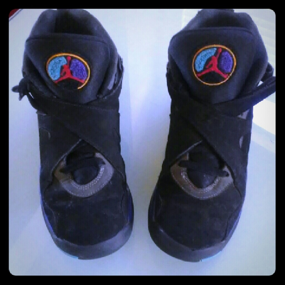 100% AUTHENTIC Jordons!!