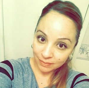 Meet your Posher, Cynthia