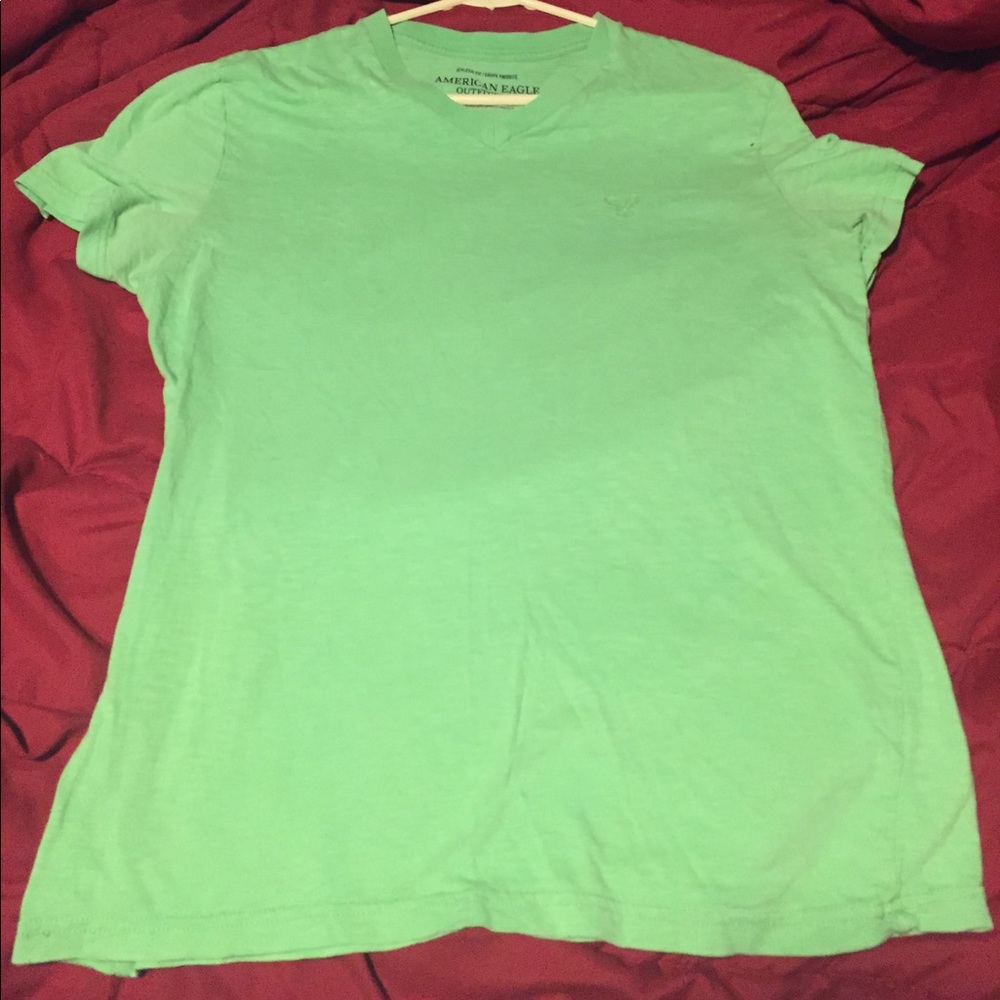 American Eagle 🦅 V neck