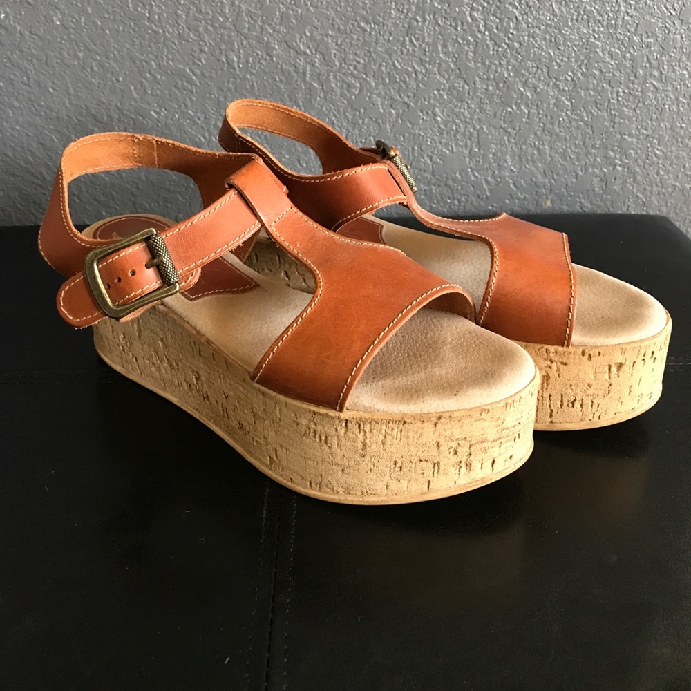 Sbicca platform sandals