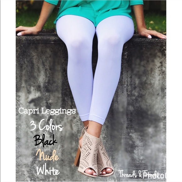 Ava Lace Up Top - Picture 5 of 7