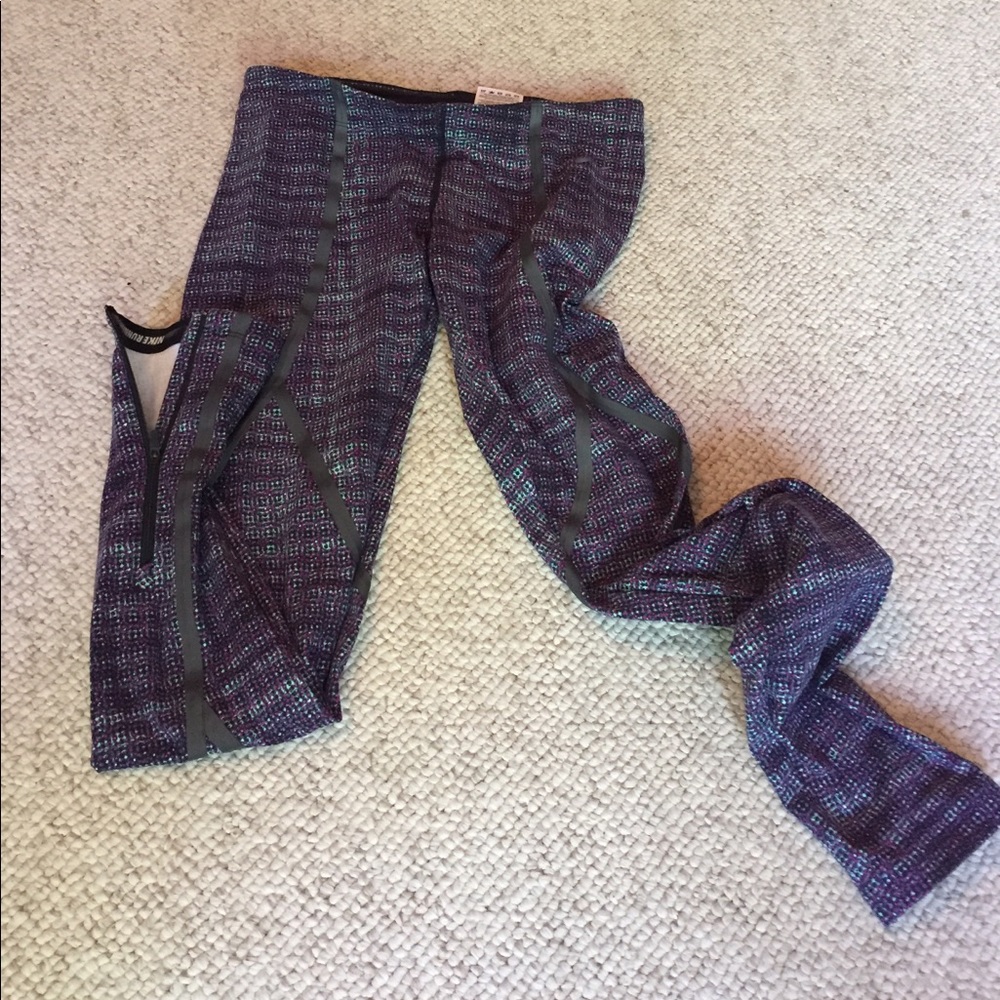Like new, Nike leggings!
