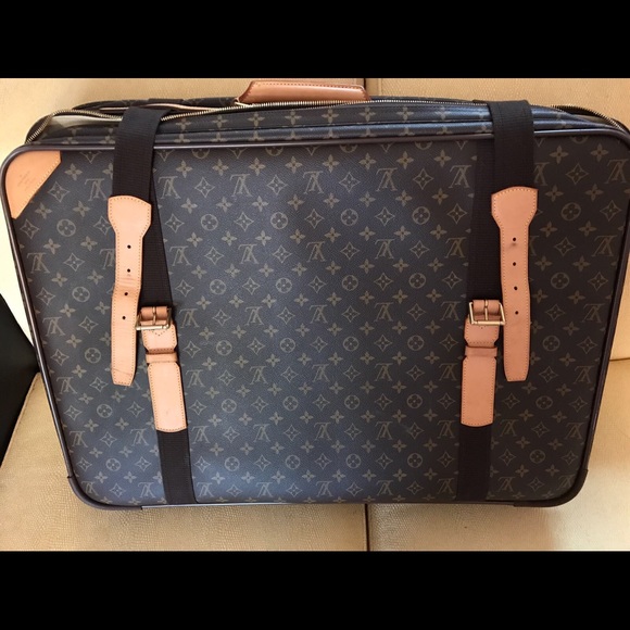 LV suitcase - Picture 2 of 2