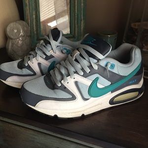 Women's Nike air max shoes size 11
