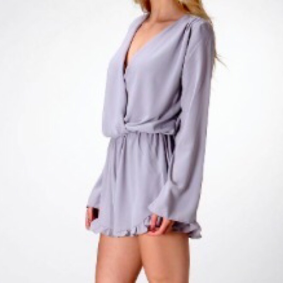 NEW Honey Punch long sleeve Ruffle Romper - Picture 2 of 5