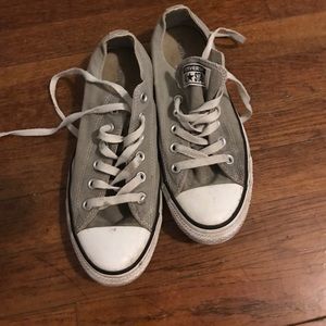 Light gray converse