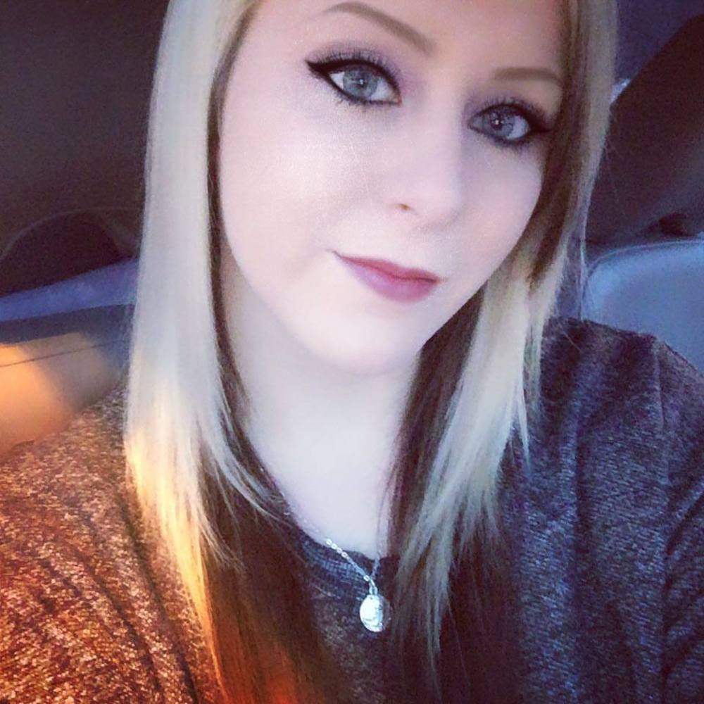 Meet your Posher, Ashley