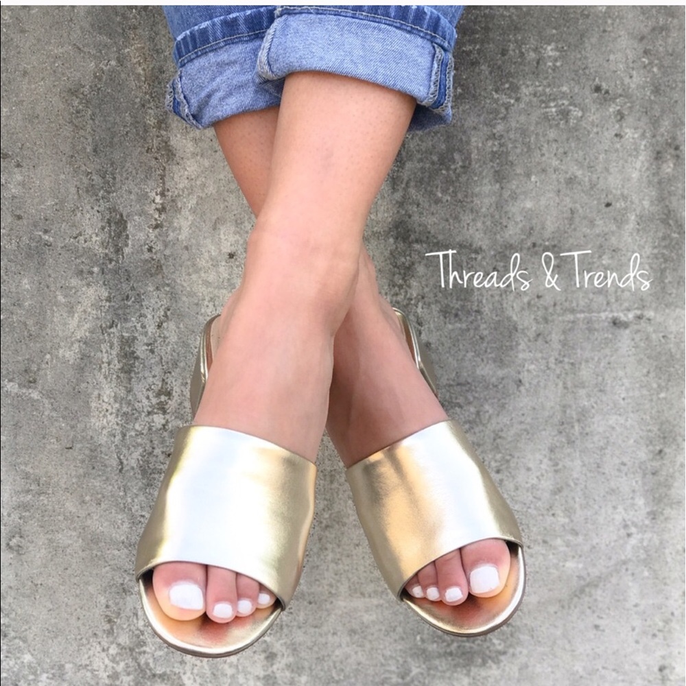 Chic Silver Metallic Mules - Picture 5 of 8