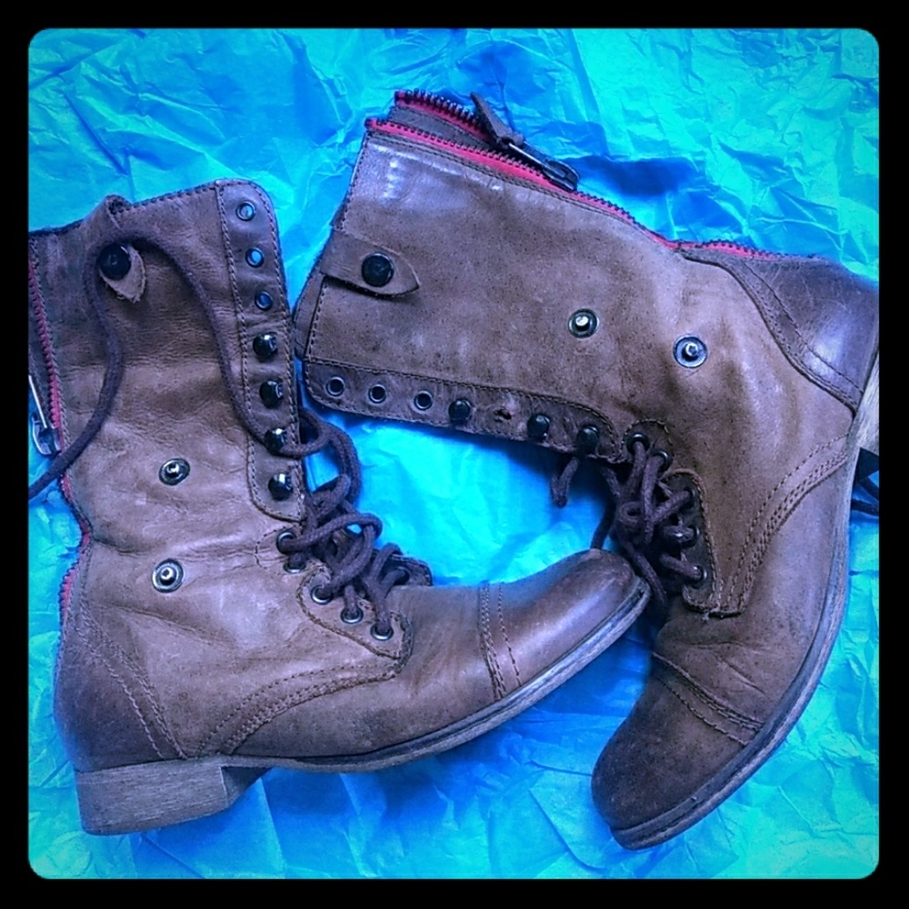 STEVE MADDEN GENUINE LEATHER BOOTS COMBAT SIZE 8