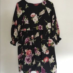 Floral flowy blouse