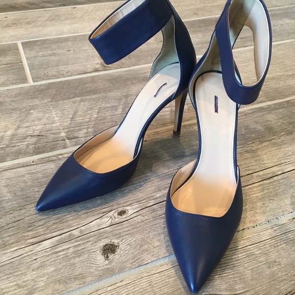 J. Crew Collection Navy Pumps - Picture 2 of 4