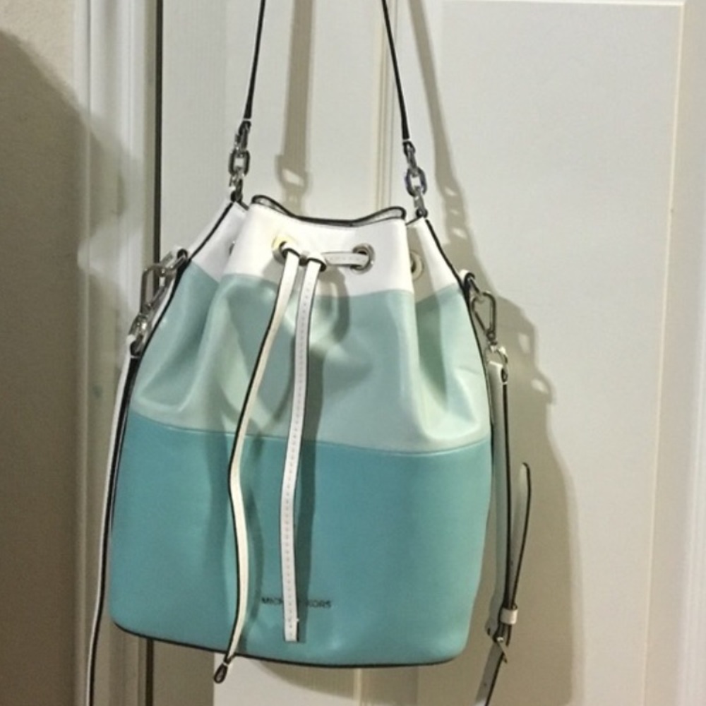 Micheal Kors shoulder bag