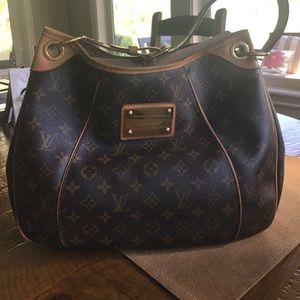 Authentic Louis Vuitton Galliera purse