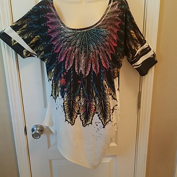 Very cute asymmetric Urban Mix blouse - Picture 1 of 5