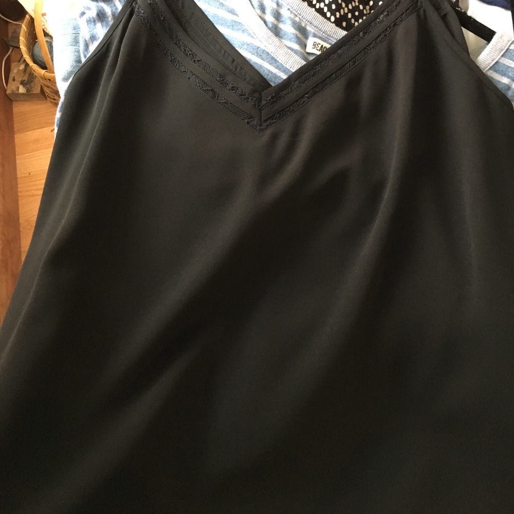 Dressy black loft top - Picture 5 of 5