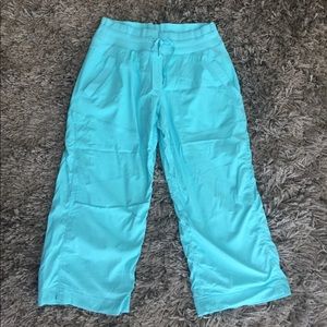 Lululemon Dance Studio Crop II Sz 6 Aqua NWOT