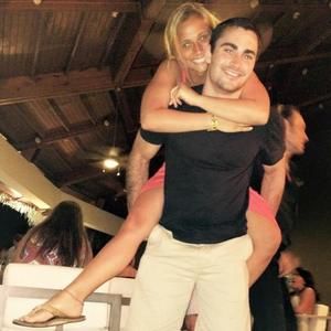 Meet your Posher, Cristina