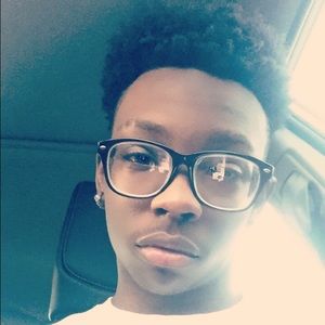 Meet your Posher, Malik