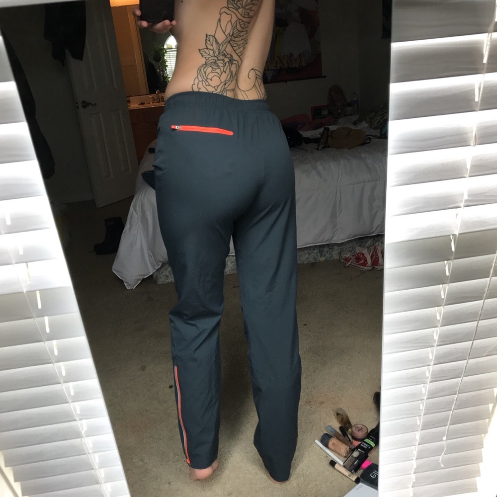 Nike jogging pants