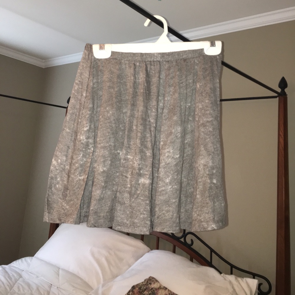 Grey flowy skirt