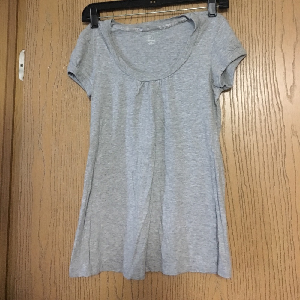 Gap Maternity shirt size xxs