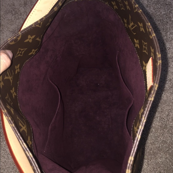 Sold 🎉🎉🎉🎉Authentic Louis Vuitton melie bag - Picture 2 of 4