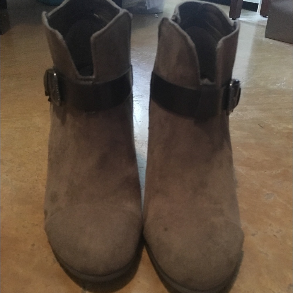Booties/ankle boots