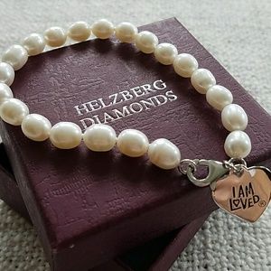 NIB🌷HELZBERG DIAMONDS Pearl Bracelet