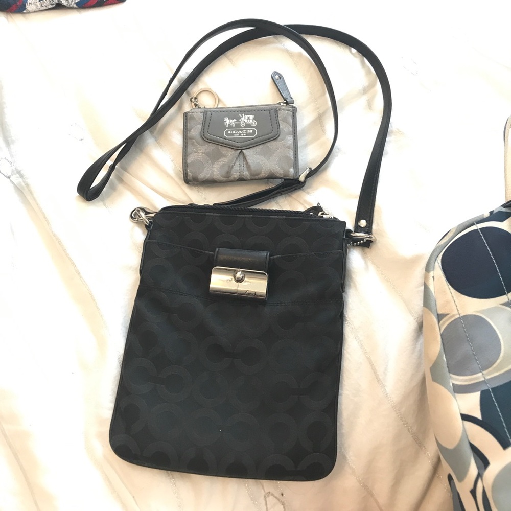 Rare Coach Crossbody with teal inside