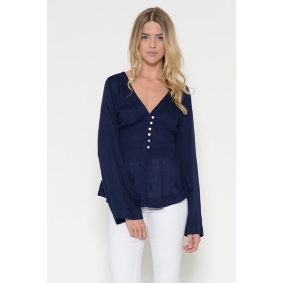 CLEARANCE Navy Bell Sleeve Top Size S - Picture 5 of 8