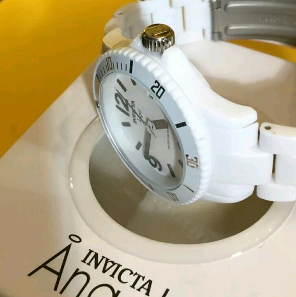 Big sale,NWT $500 Invicta ladies white watch main image 4