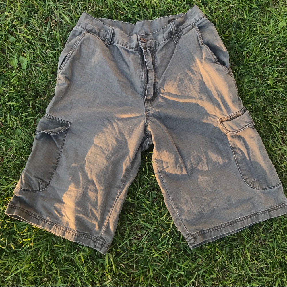DERCGO Cargo Shorts. Size: 30