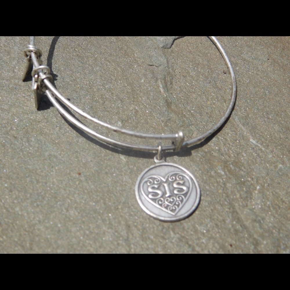 Sis Bangle