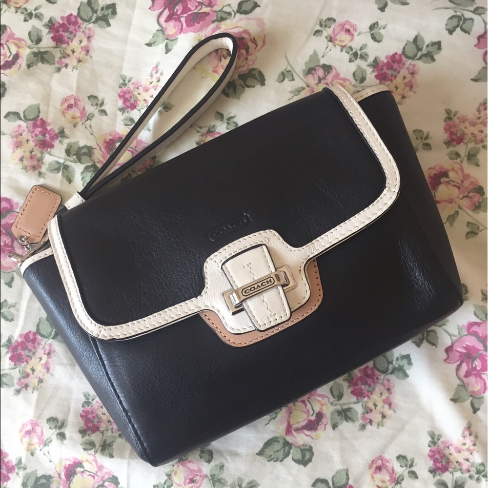 Beautiful Leather Domino Coach Wristlet