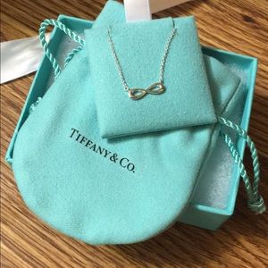 Tiffany & Co. infinity pendant necklace