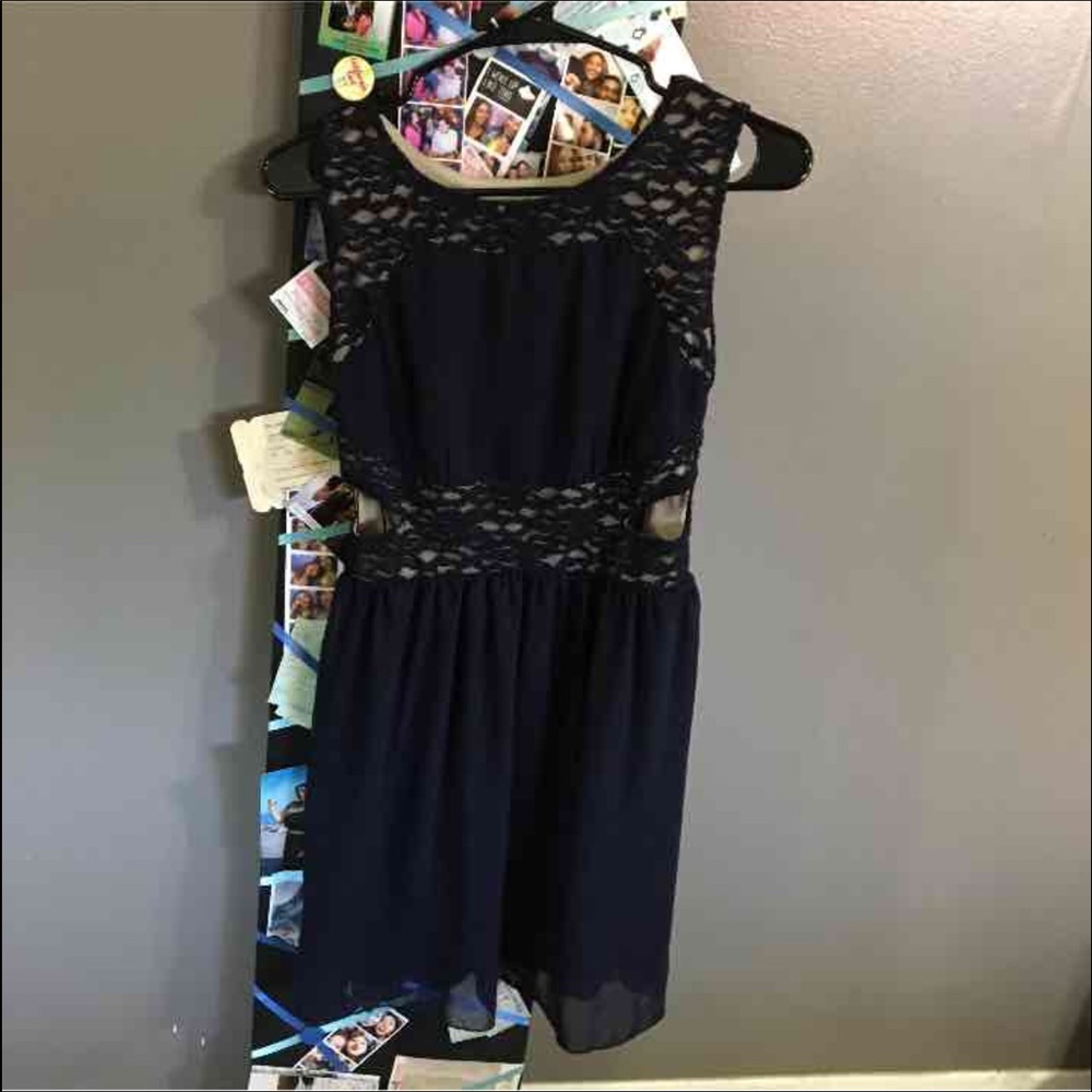 Formale , navy lace dress