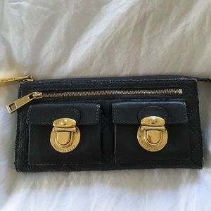 Marc Jacobs grey quilted wallet