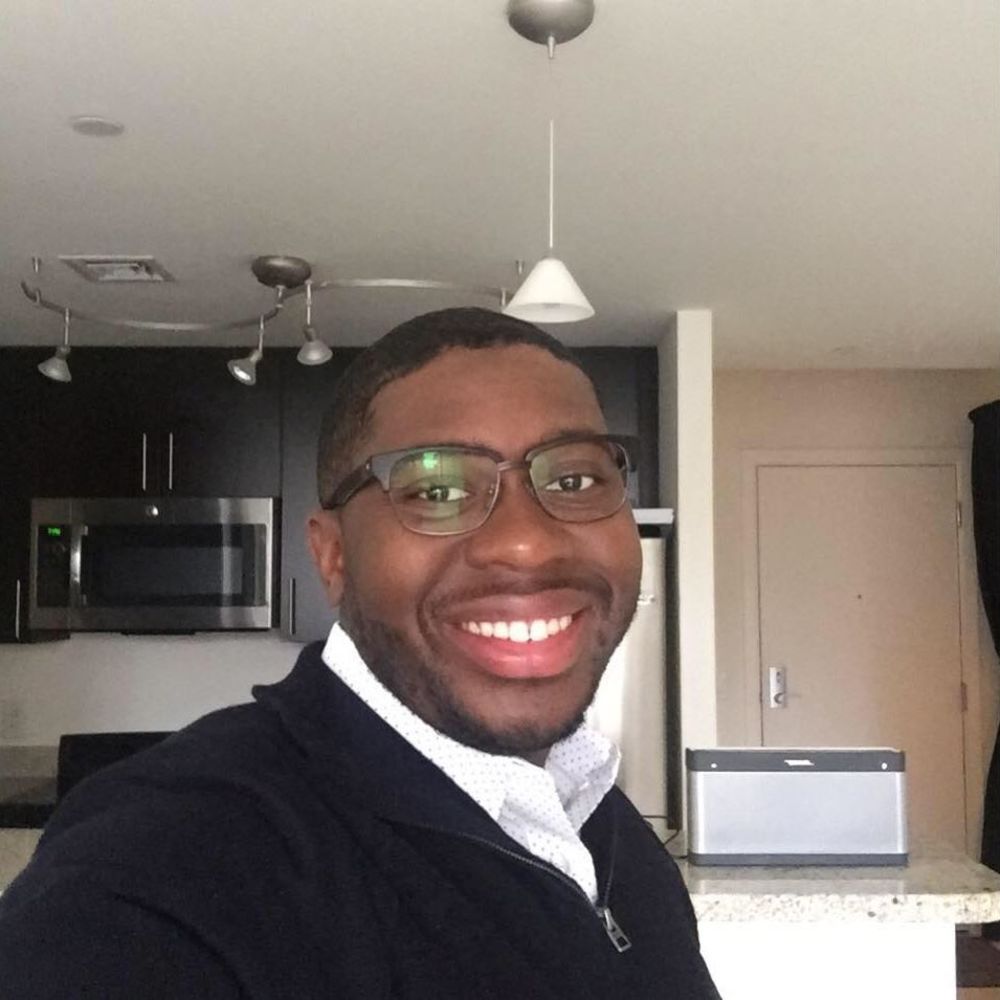 Meet your Posher, Carlos