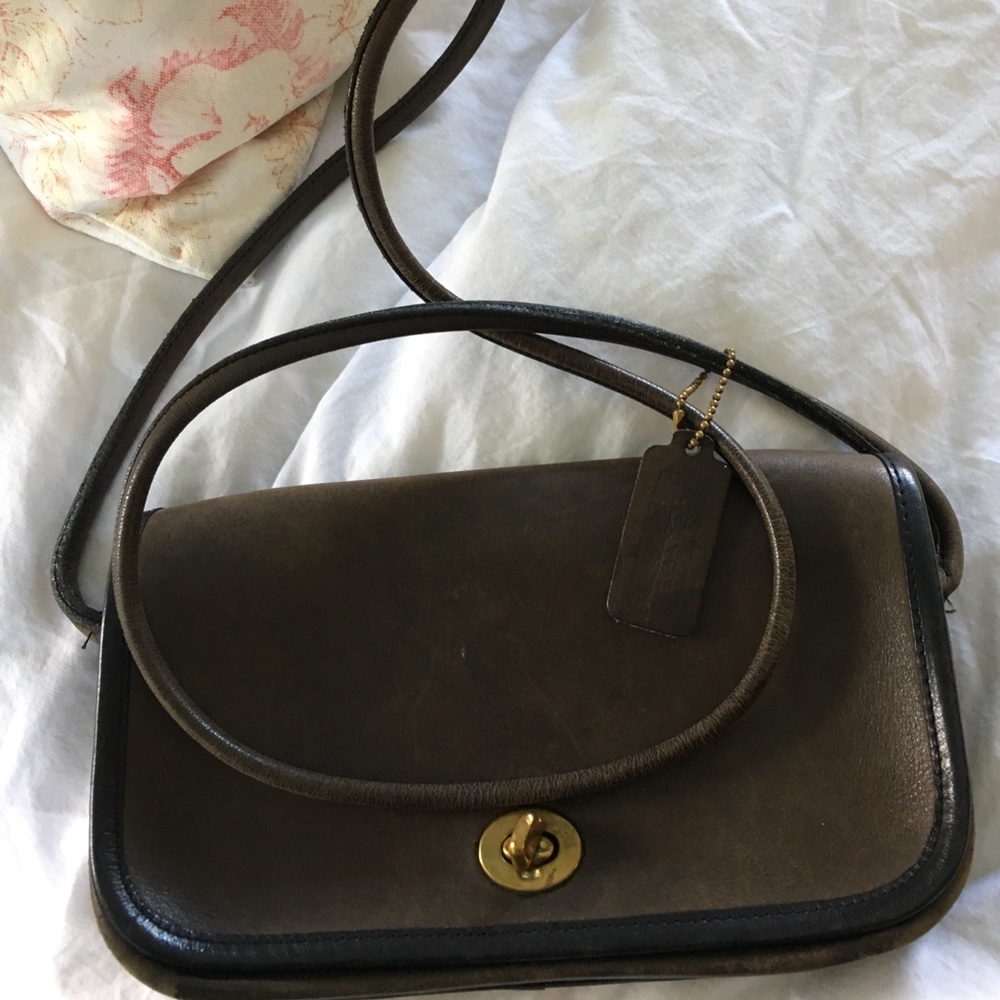 Vintage brown coach bag