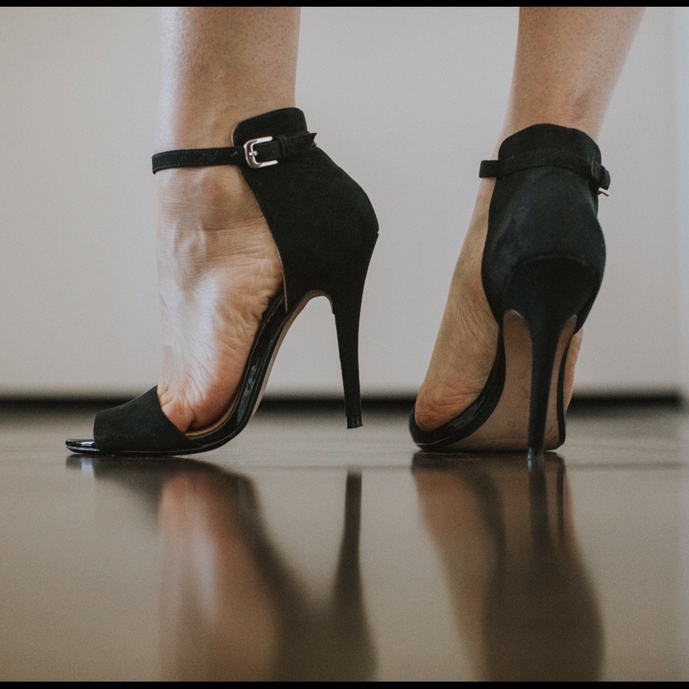 Zara Basic Black Heel