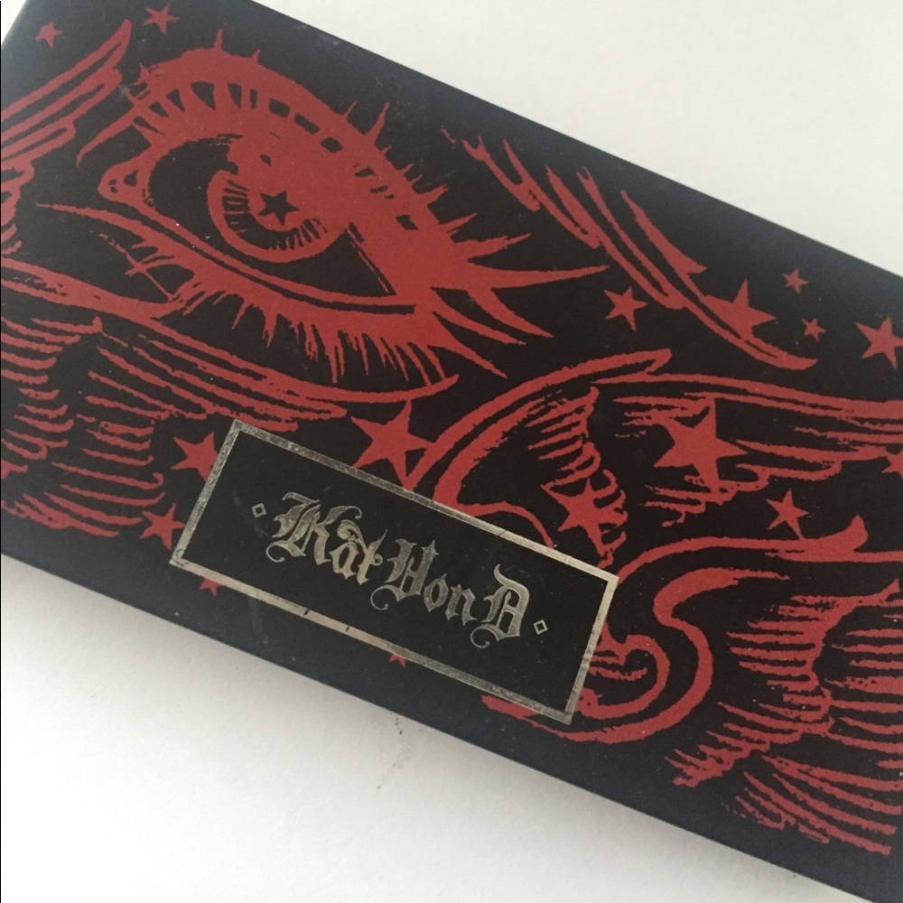 Kat Von D True Romance Eyeshadow Palette