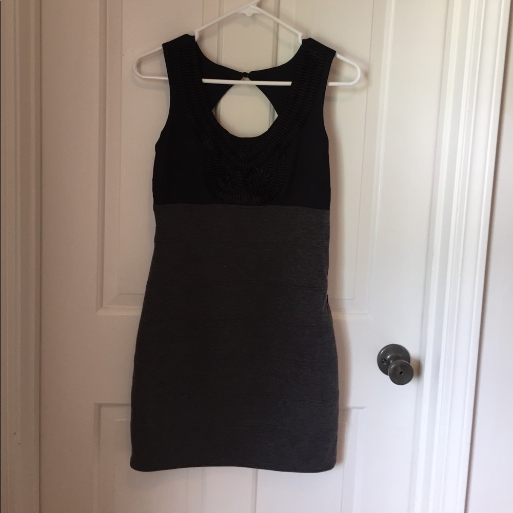 Bandage dress with beautiful details. Sz S