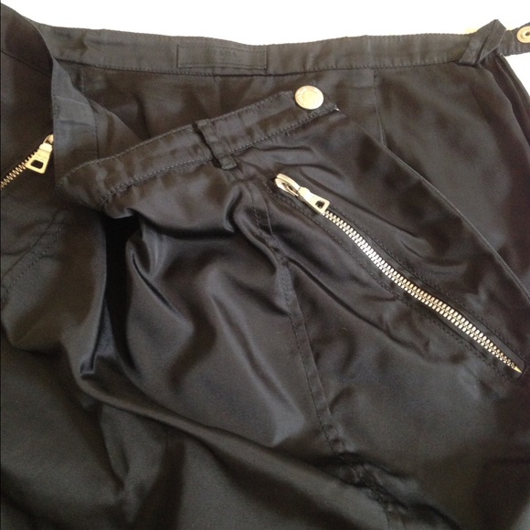 ‼️SOLD ‼️Prada skirt - Picture 2 of 4