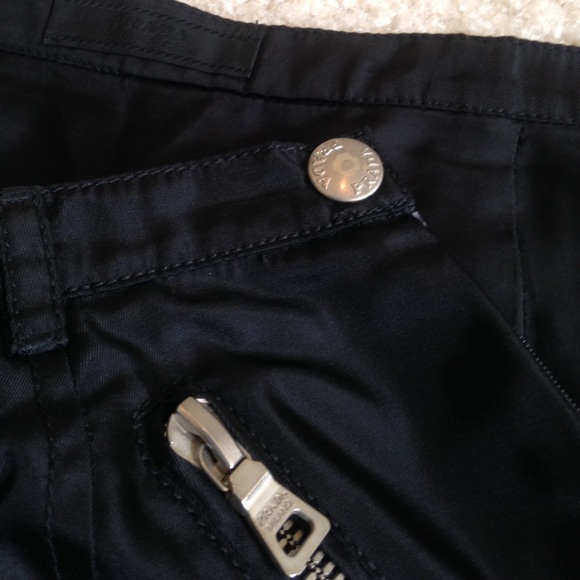 ‼️SOLD ‼️Prada skirt - Picture 3 of 4